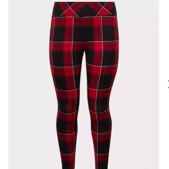 Torrid size 3 Premium Ponte Stretch Pull-On Pixie Pant - Red Plaid - Picture 1 of 8